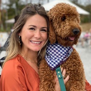 Meet your Posher, Olivia